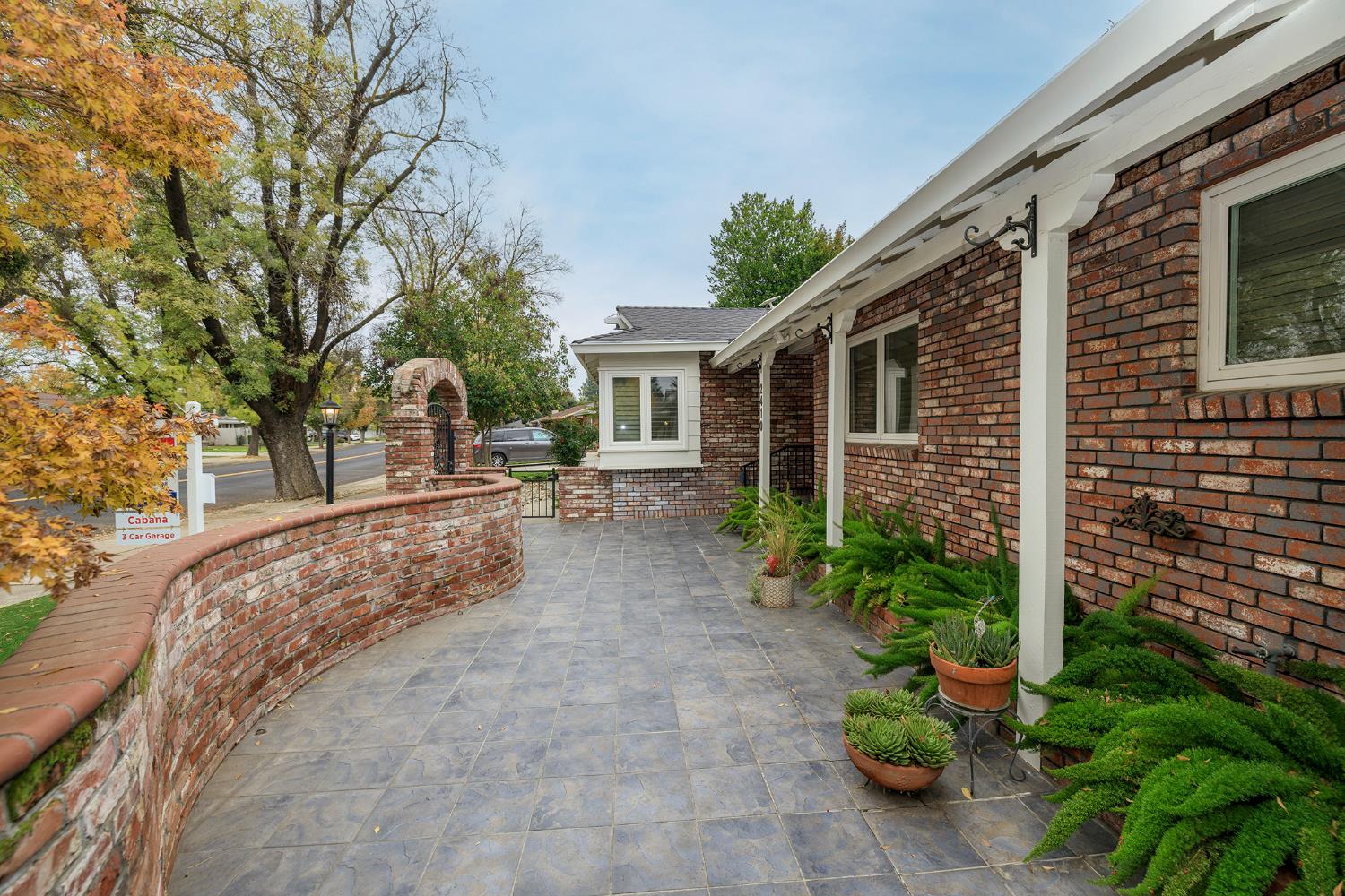 2410 Sherwood Avenue