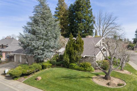 1744 Haggin Grove Way Carmichael CA 95608