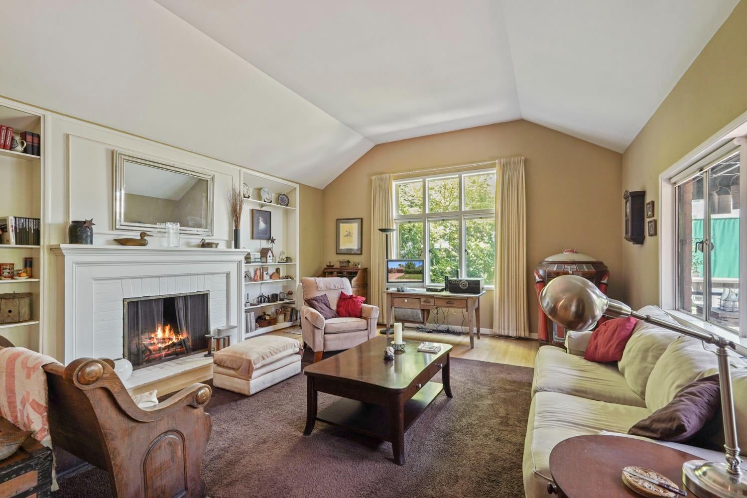 659 W Euclid Avenue