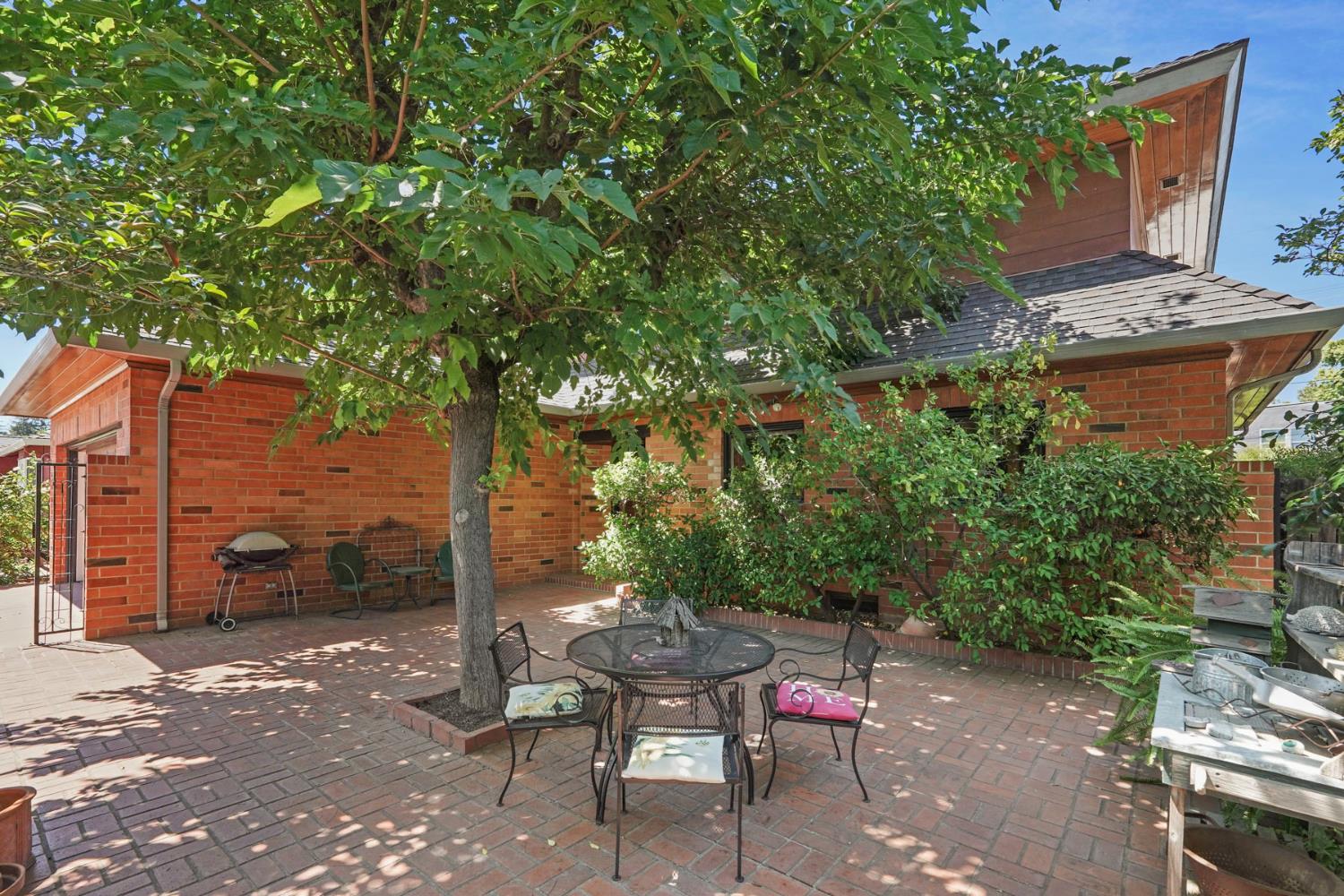 659 W Euclid Avenue