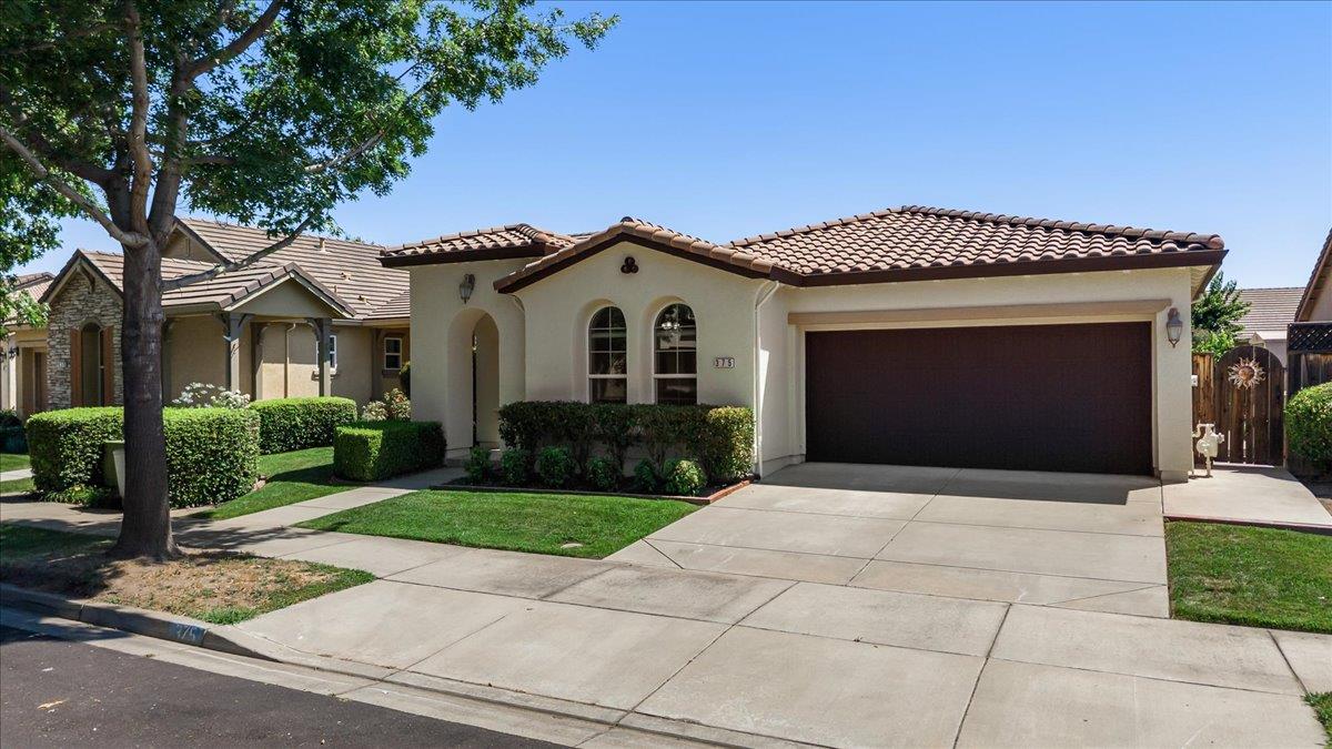 375 Applegate Drive
