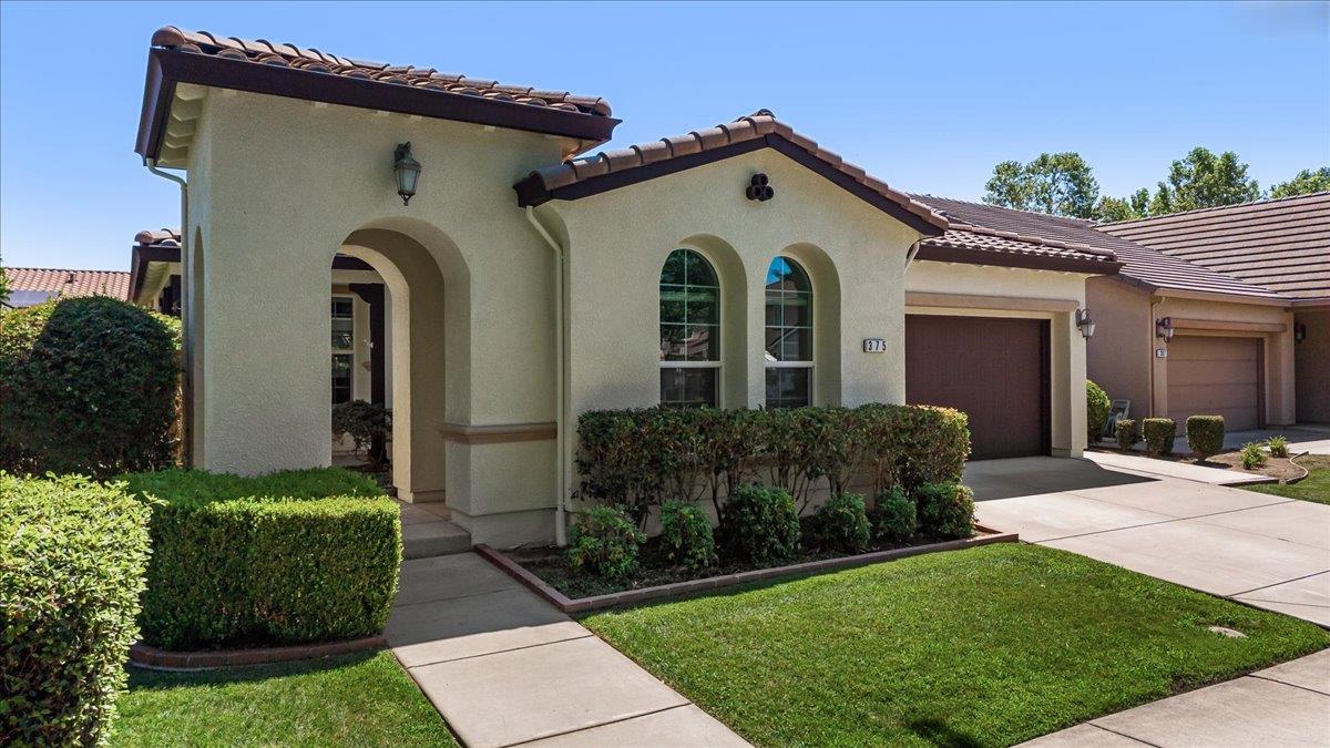 375 Applegate Drive