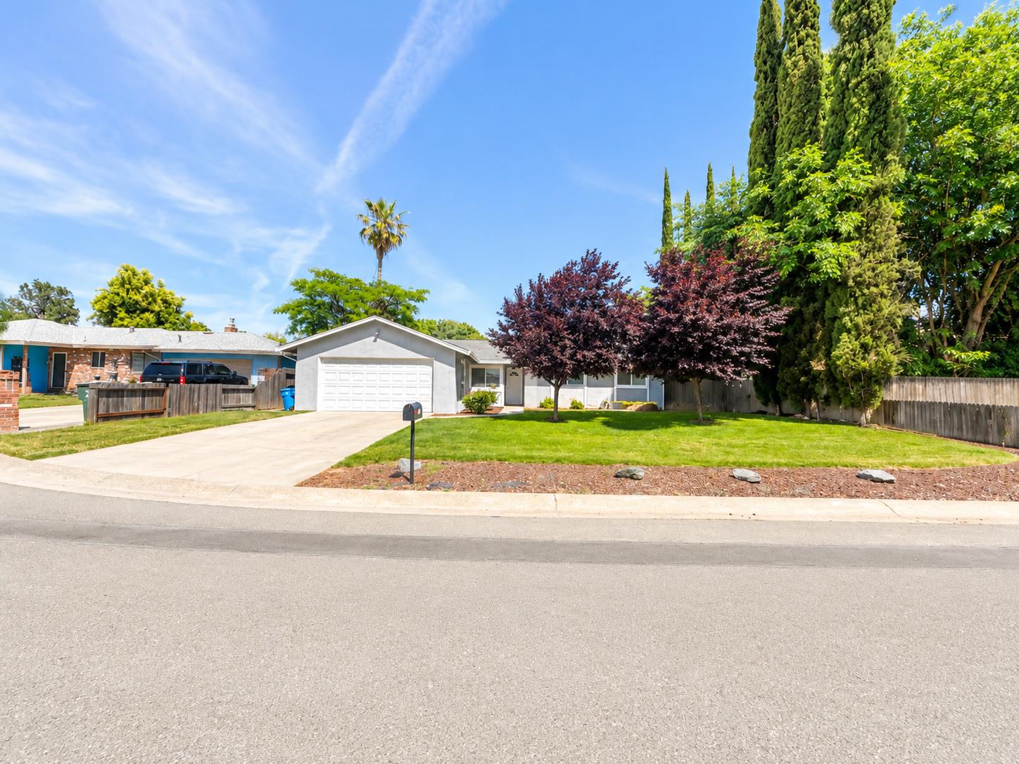 1543 John Place