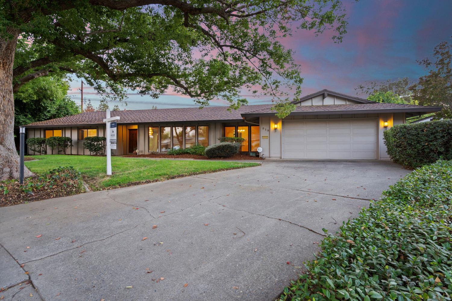 519 Grovesnor Court