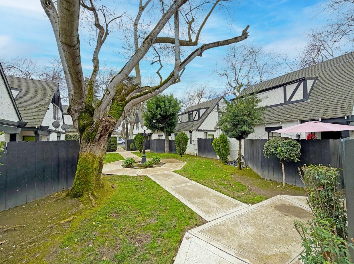 607 E Marshall Street