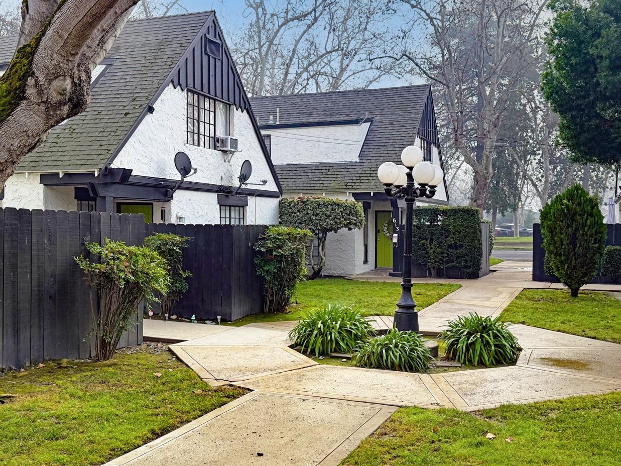 607 E Marshall Street