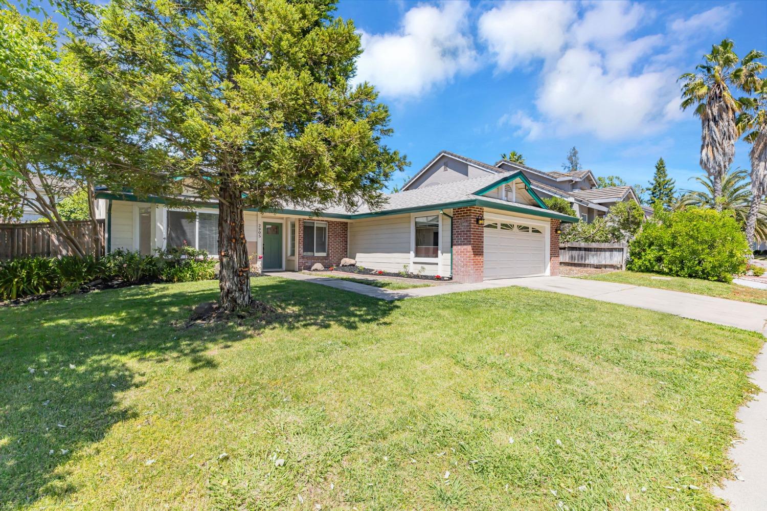 2905 Tourmaline Way