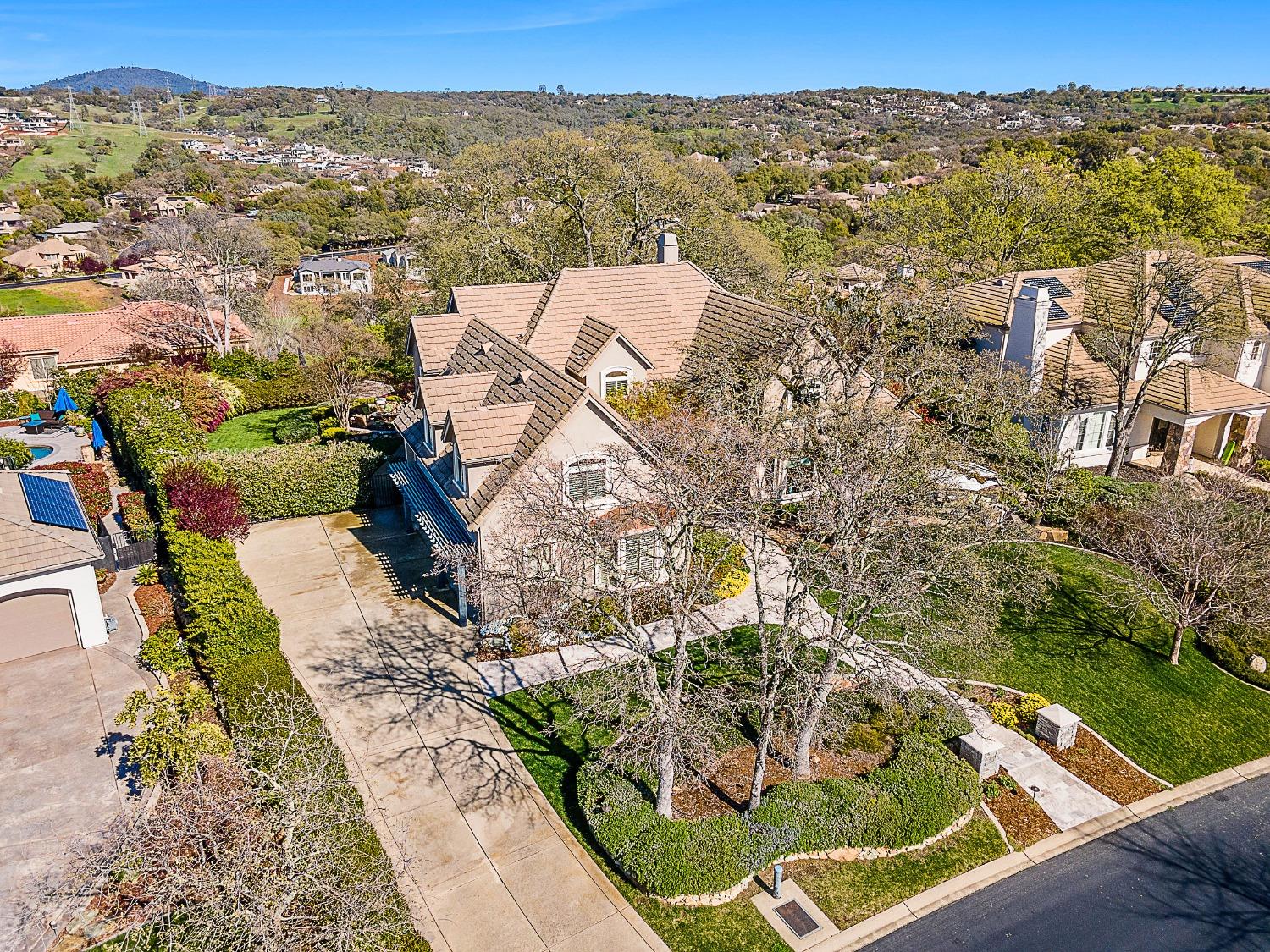 El Dorado Hills, California 95762, United States, 4 Bedrooms Bedrooms, ,4 BathroomsBathrooms,Residential,Active,205721