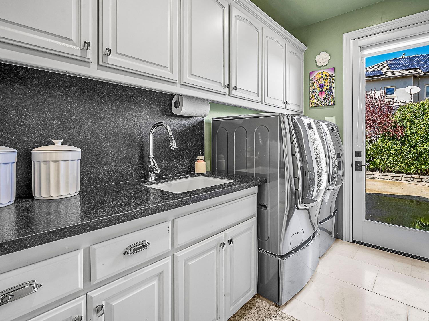 El Dorado Hills, California 95762, United States, 4 Bedrooms Bedrooms, ,4 BathroomsBathrooms,Residential,Active,205721