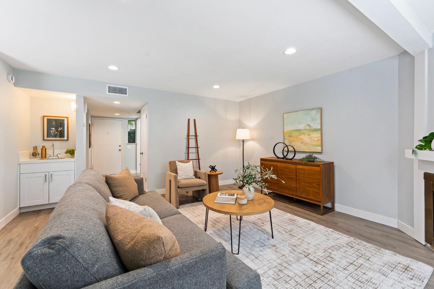 3401 Bermuda Avenue 10