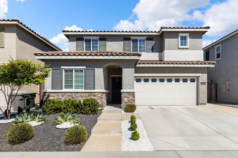 7096 Star Trail Way Roseville CA 95747