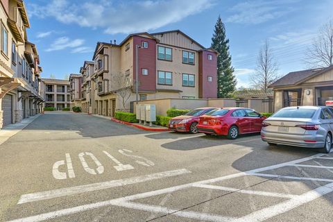 12400 Fair Oaks Boulevard Unit 321, Fair Oaks, CA 95628 - MLS#: 225038357