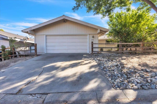 6312 CHAPEL VIEW LN, CITRUS HEIGHTS, CA 95621 - Image 2a737b4be08b2e91cfc41ded03451dae/3027326004