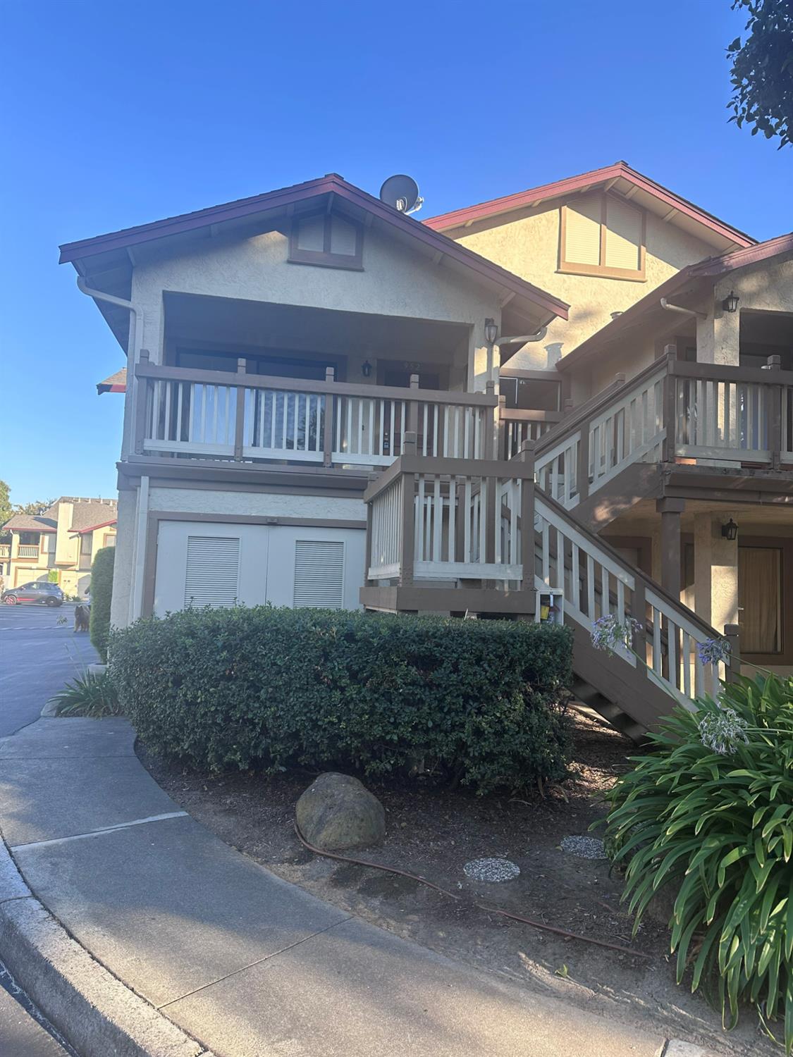 952 Cherry Glen Terrace