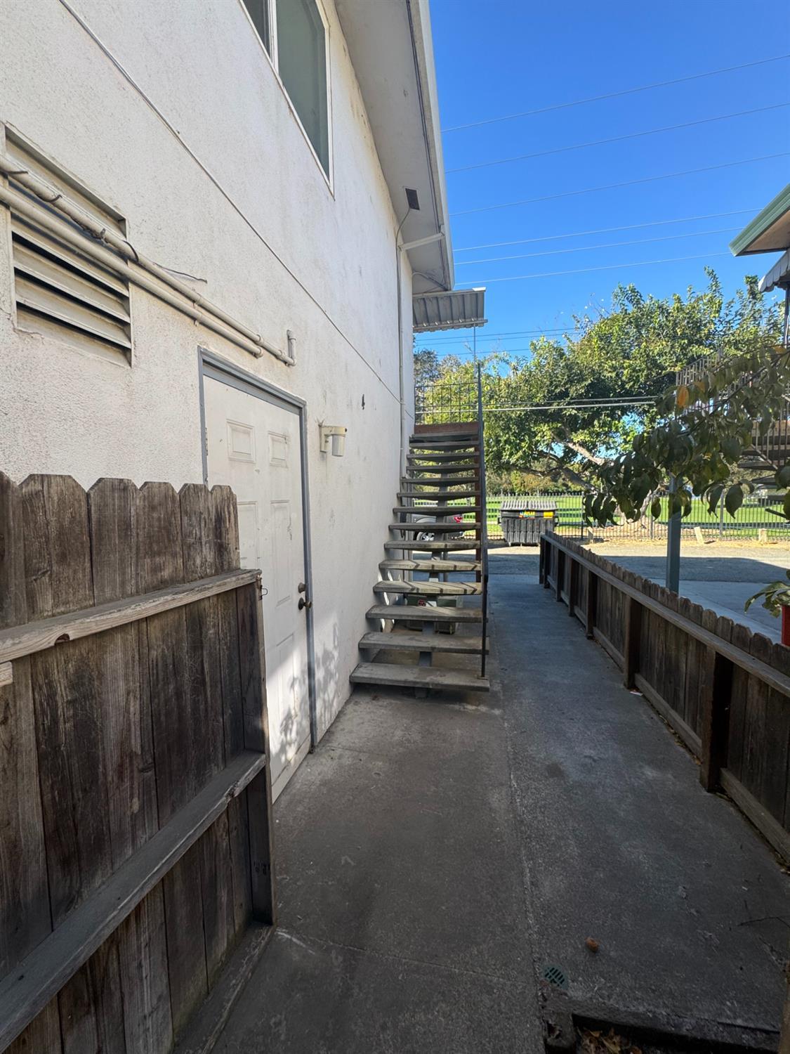 805 Carro Drive