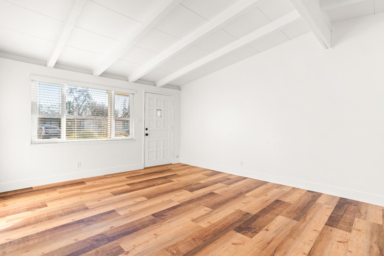 7563 Chula Vista Drive