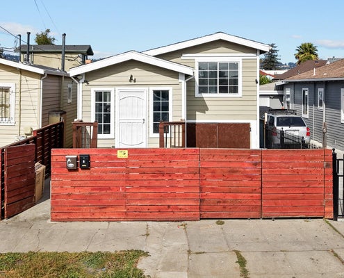9014 A ST, OAKLAND, CA 94603 - Image 2a8feef5a2997a516e1e8d035d98ca41/4157093583