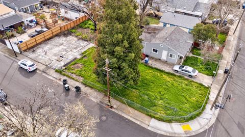 MLS: 225031196