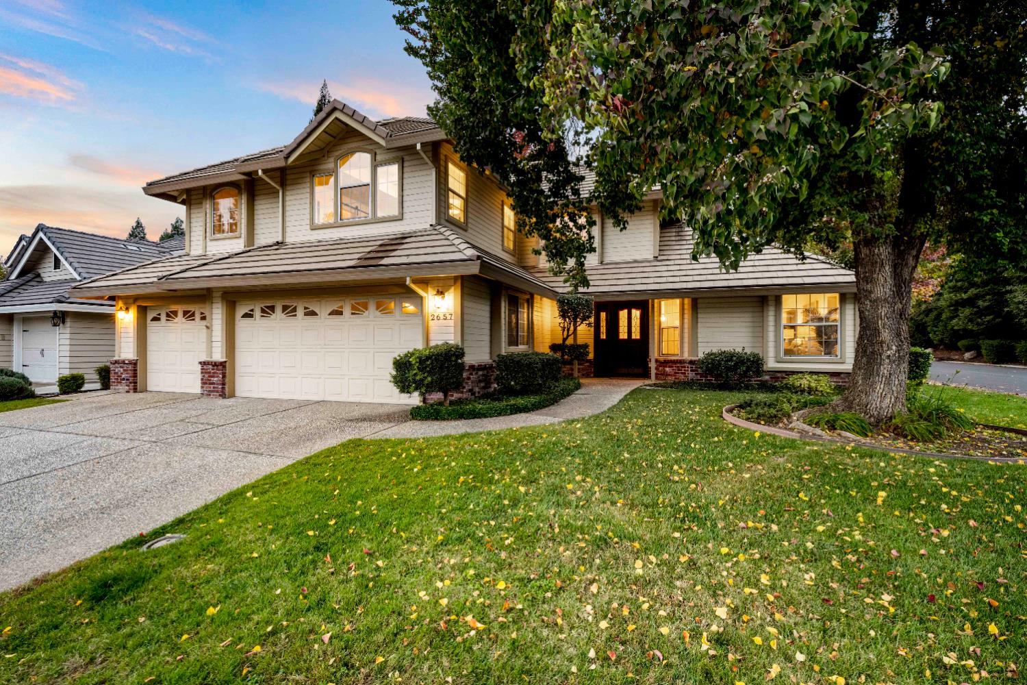 2657 Prestwick Drive