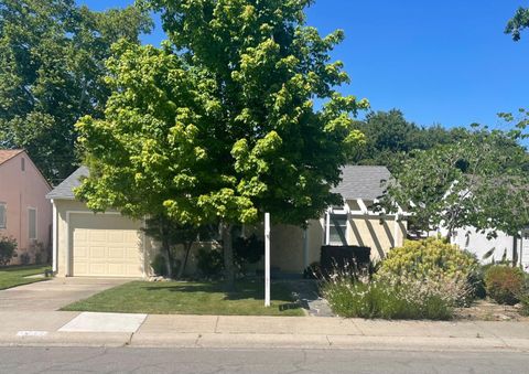 4823 Jerry Way, Sacramento, CA 95819 - MLS#: 225026115