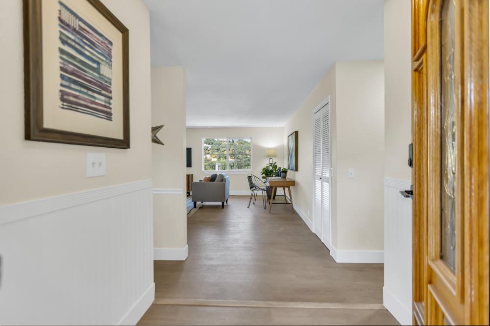 2440 Knollwood Drive