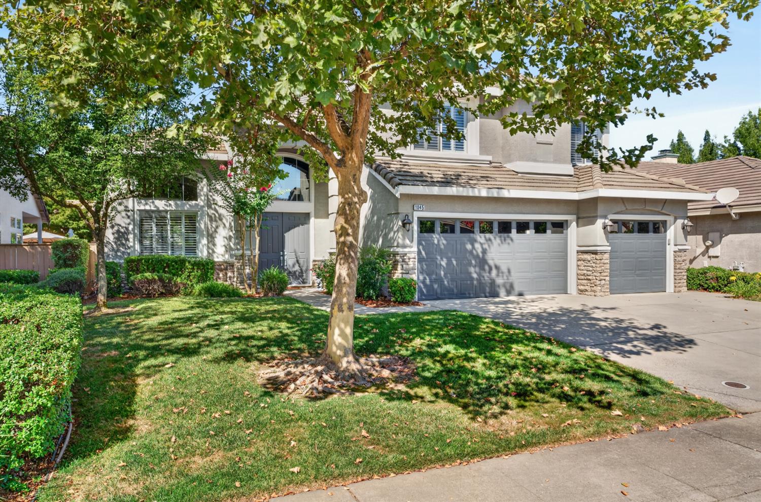 1045 Perazzo Circle