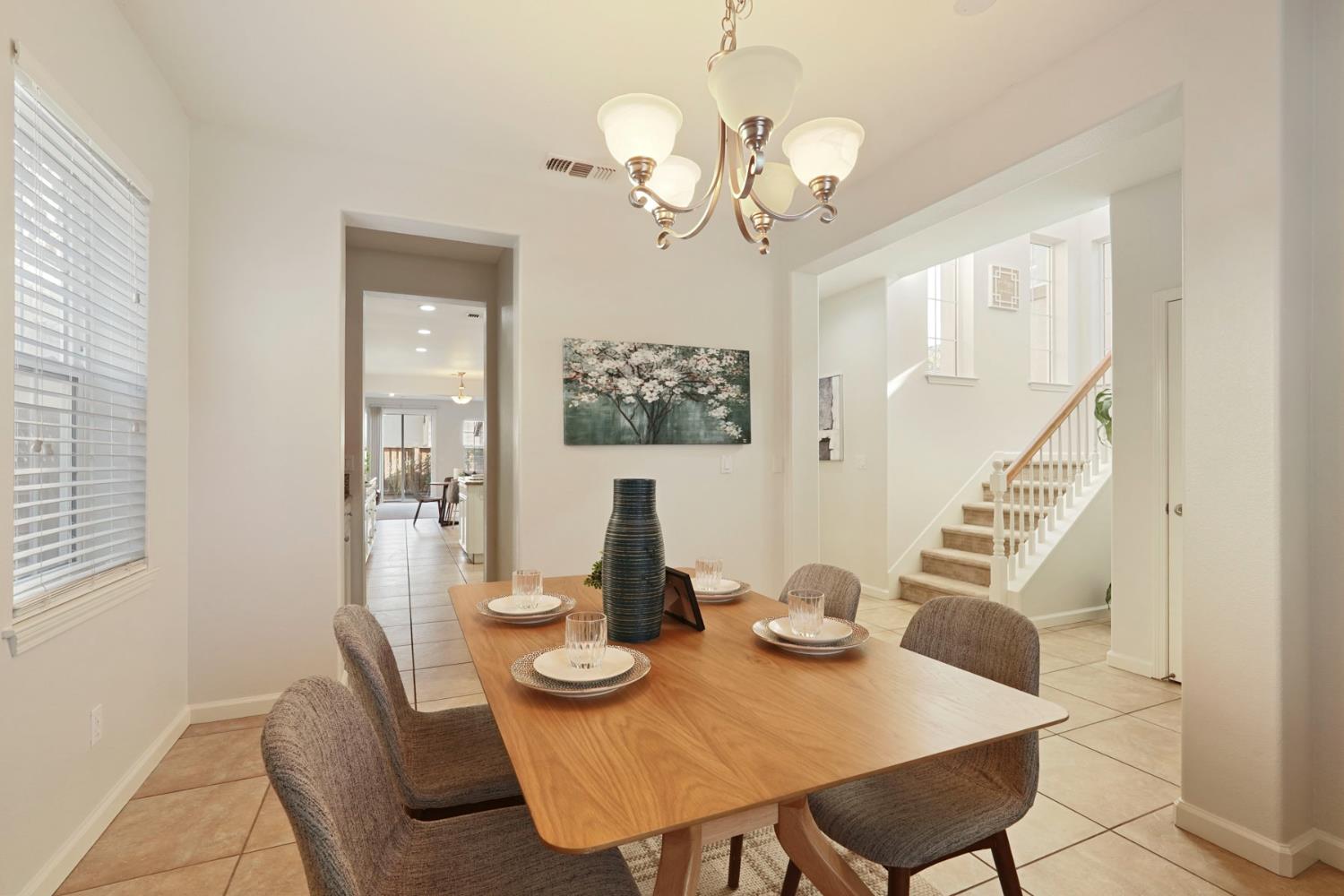 60 S Pacifico Street