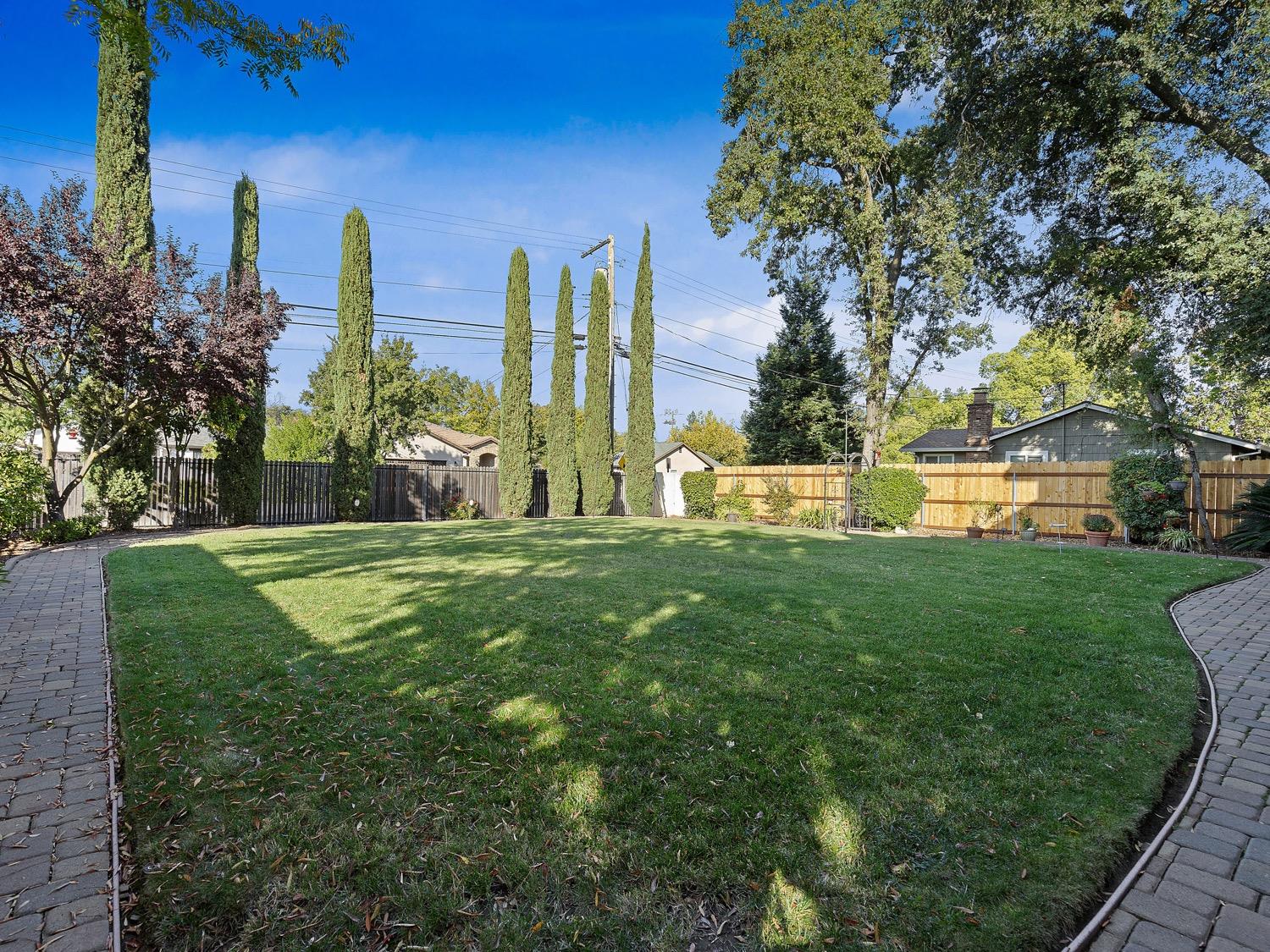 Carmichael, California 95608, United States, 4 Bedrooms Bedrooms, ,3 BathroomsBathrooms,Residential,Active,138607