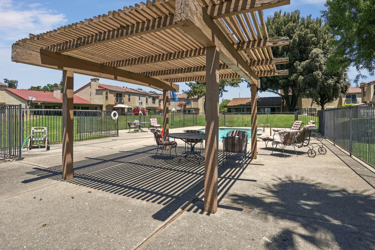 3614 S Monitor Circle