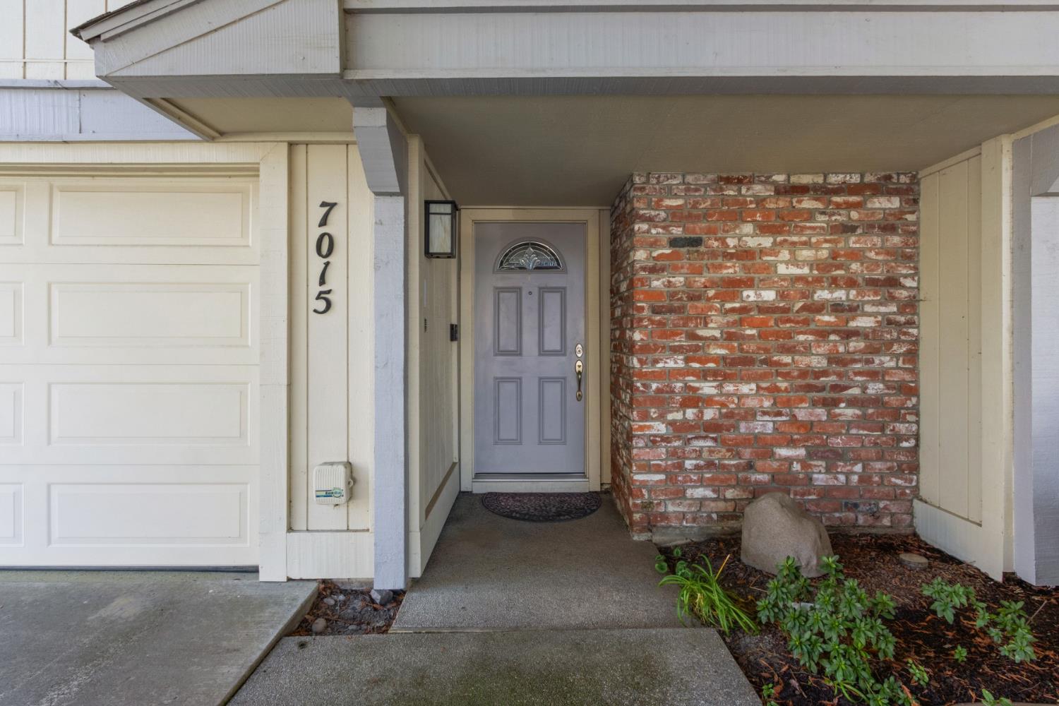 7015 Gloria Drive