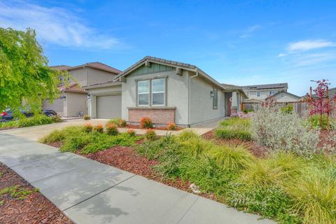 917 Tern Drive Lathrop CA 95330