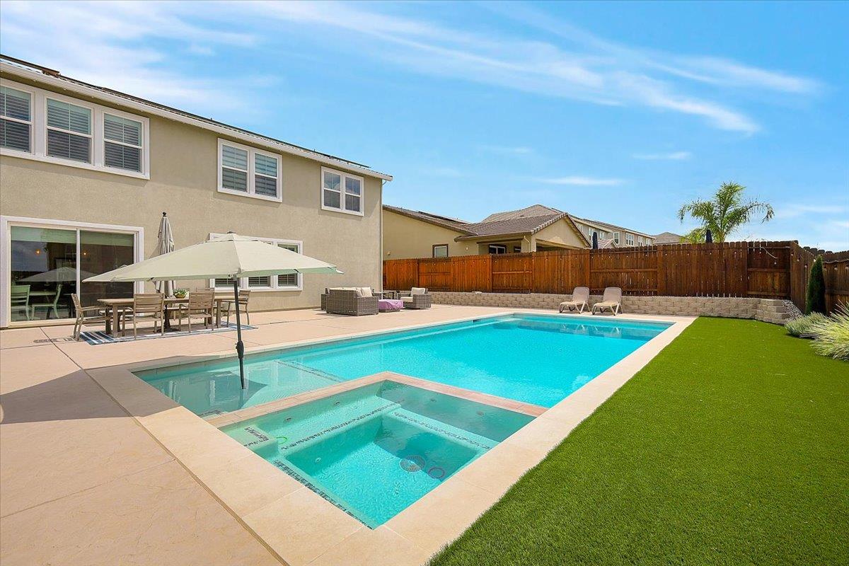 502 Cabrillo Court