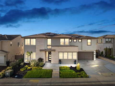 2948 Fontana Drive Lincoln CA 95648