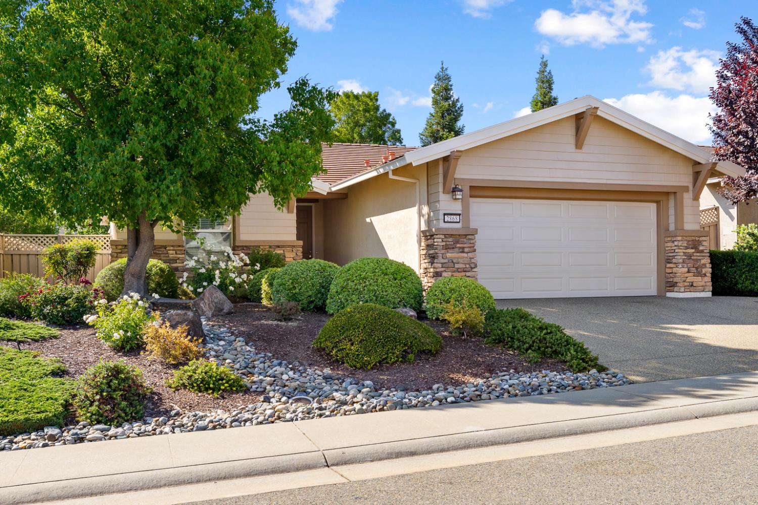 2868 Black Hawk Lane