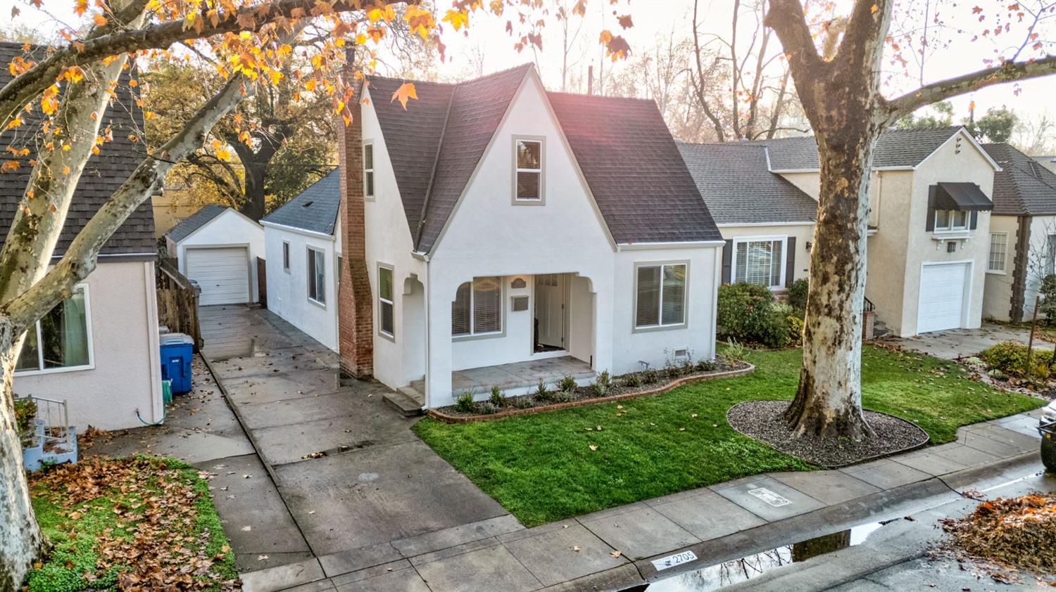 2705 Harkness Street