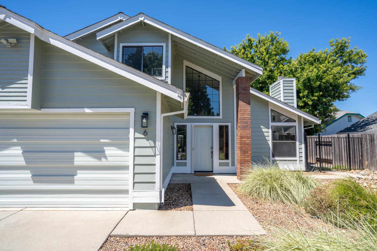 6 River Village Court