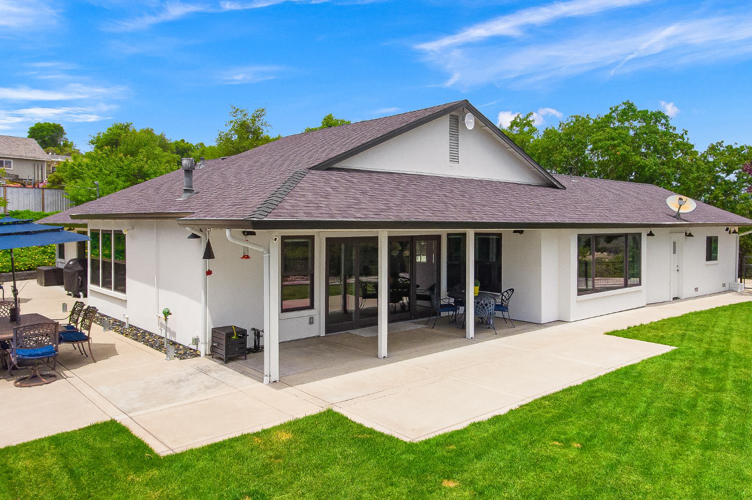 4001 Walnut Drive