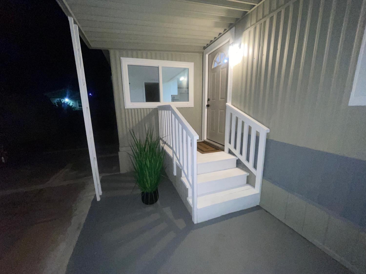 900 Old Stockton Road 127