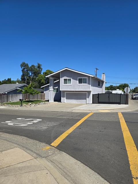 8697 Quail Oak Way