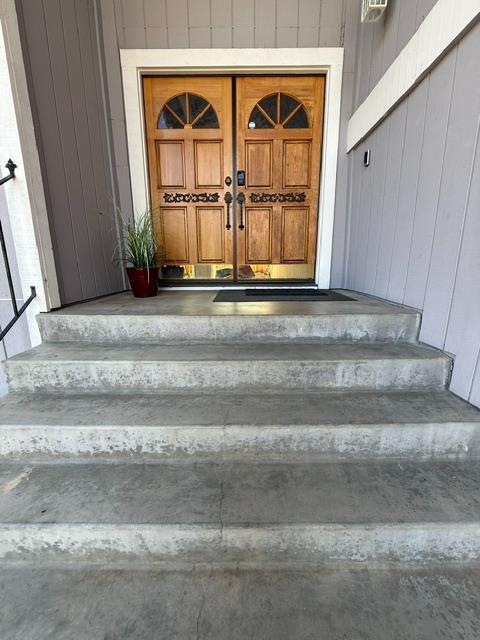 8697 Quail Oak Way