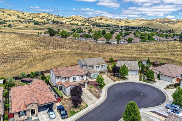 21109 VARIETAL CT, PATTERSON, CA 95363 - Image 2ba3353e0a8c4e612d92206c95342d88/858905149