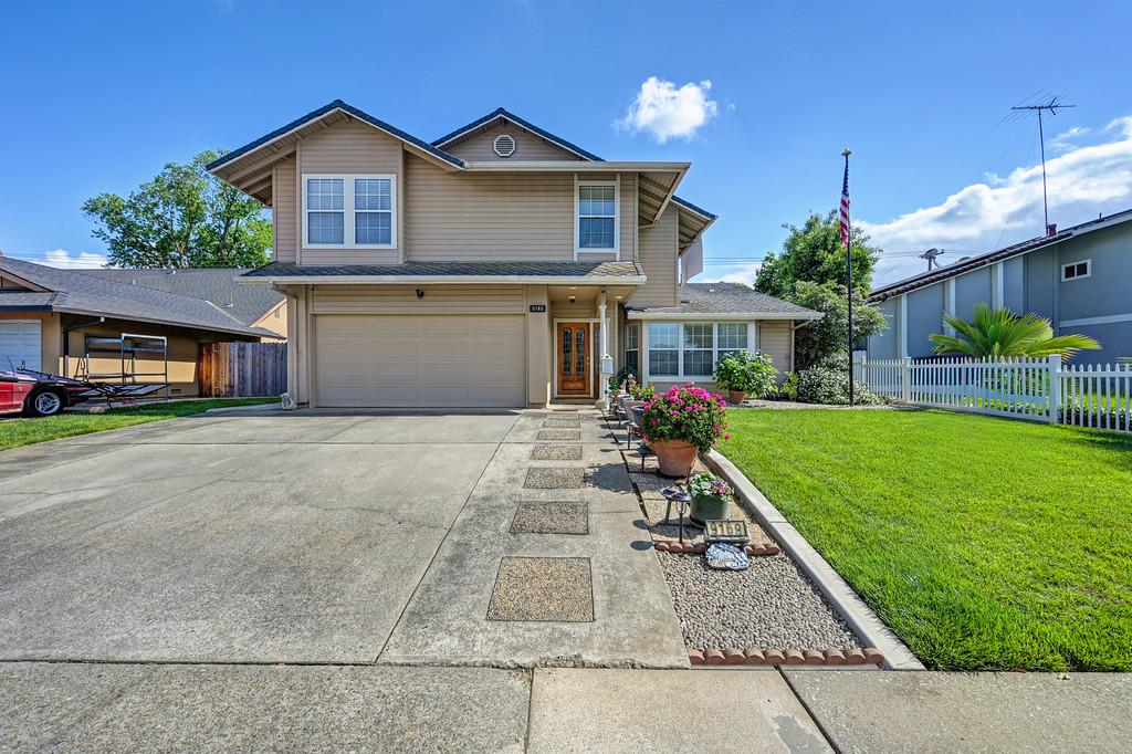 9168 Starina Way
