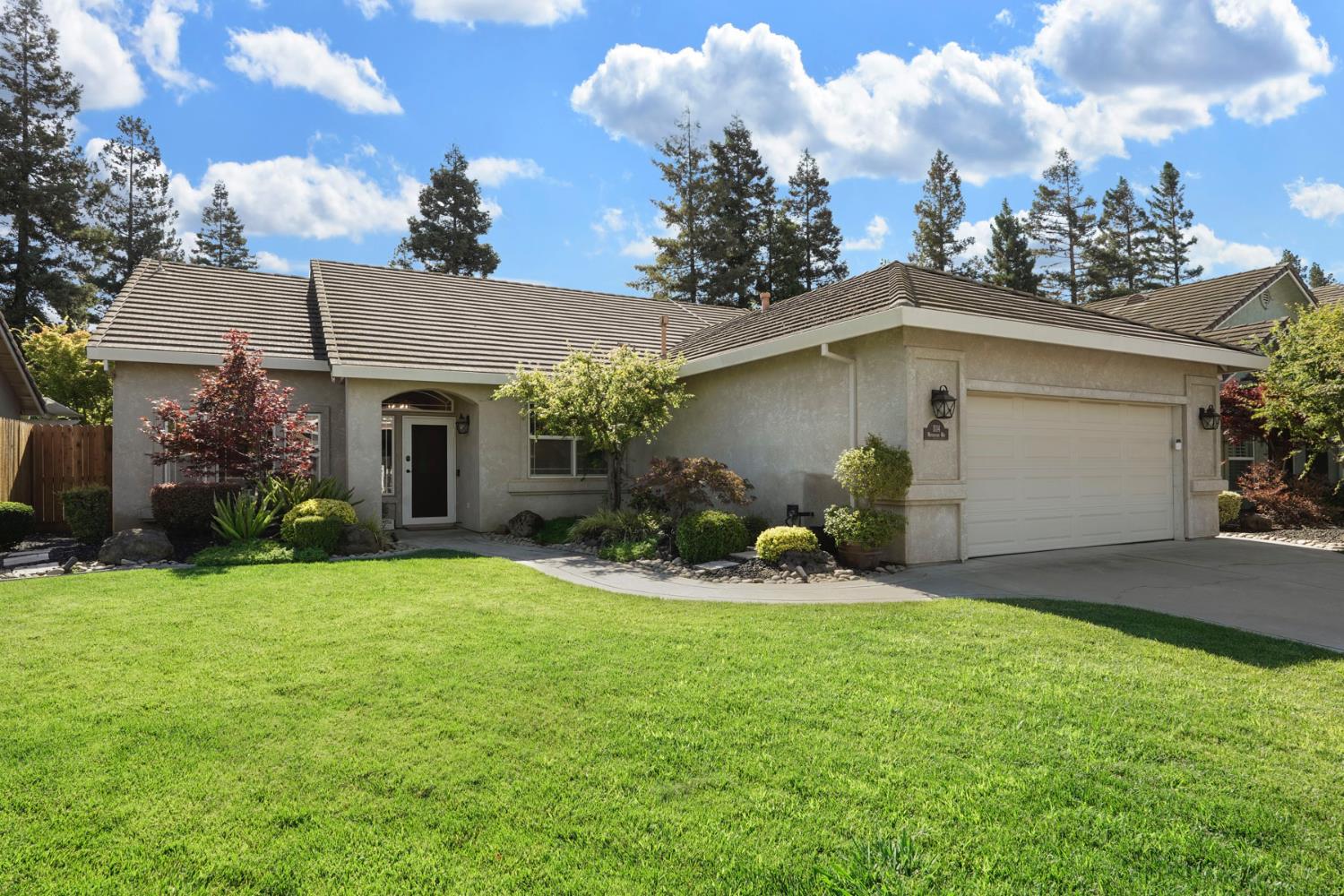 1114 Waterford Way