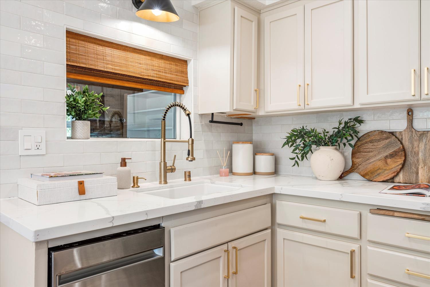 1335 Merry Knoll Road