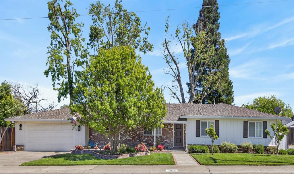 Photo of 2026 Mission Avenue, Carmichael, CA 95608 (MLS # 226042515)