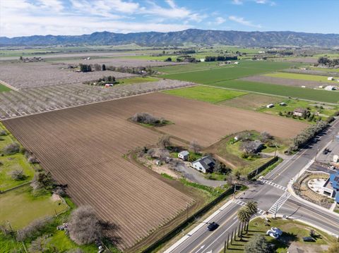 26605 State Highway 16 Esparto CA 95627