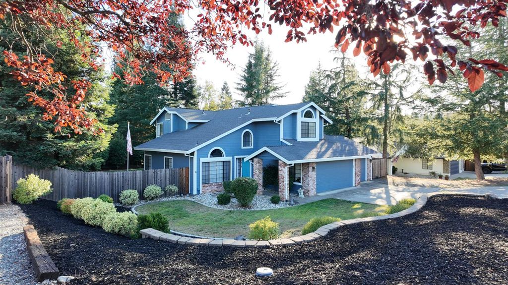 Photo of 3018 Camerosa Circle, Cameron Park, CA 95682 (MLS # 225132098)