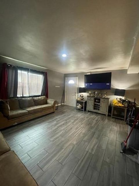 8572 German Drive Sacramento CA 95828
