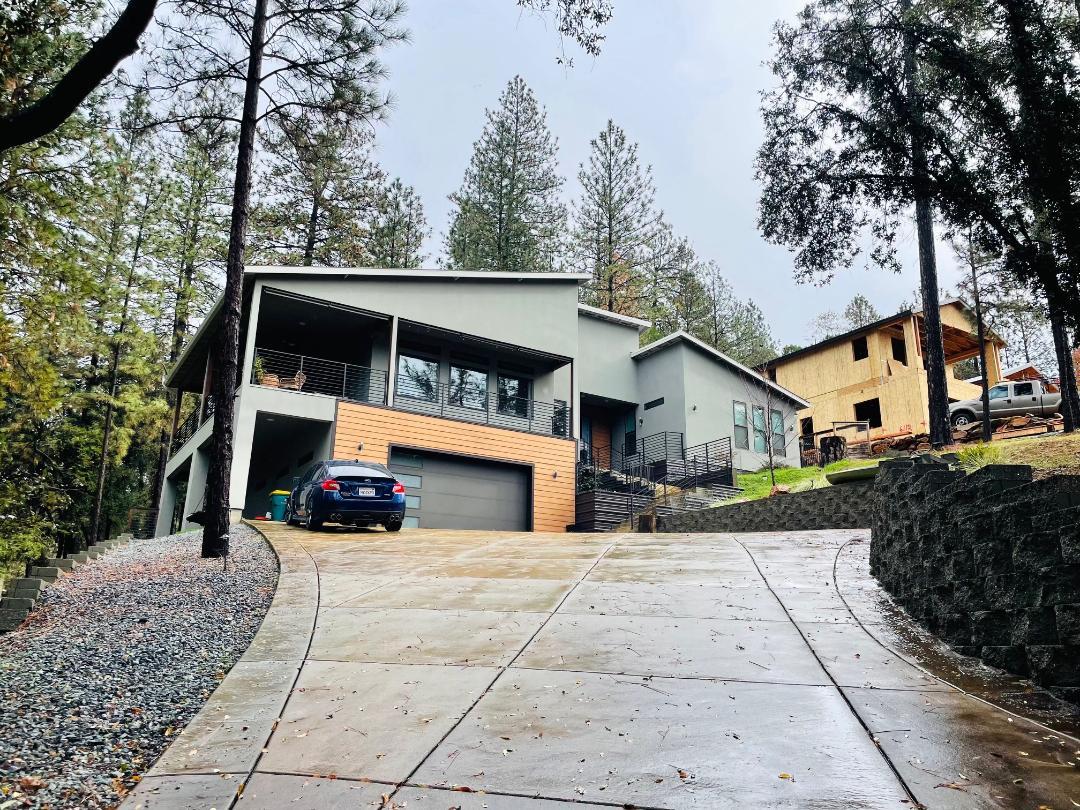 3087 Secret Lake Trail