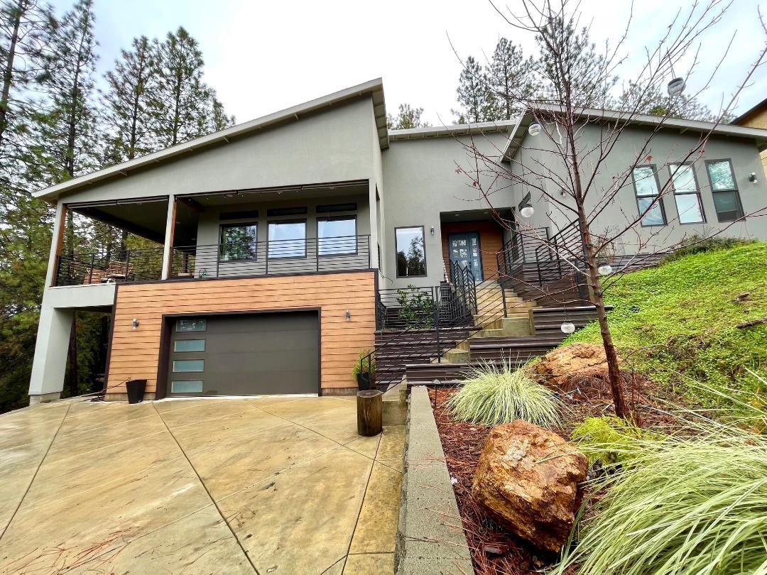 3087 Secret Lake Trail